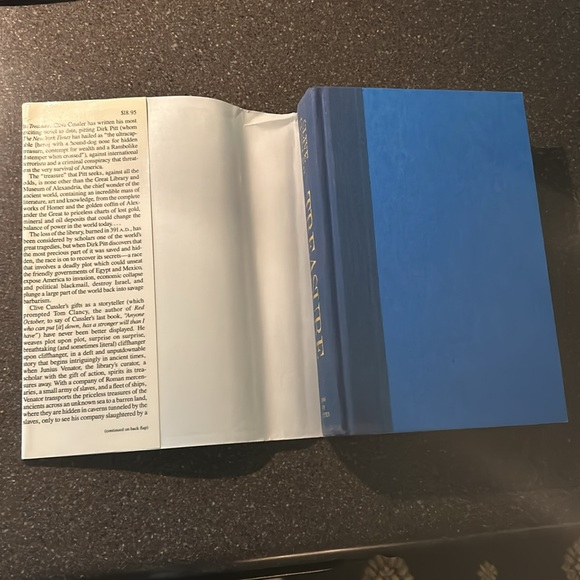 Treasure - A Dirk Pitt Novel by Clive Cussler Vtg 1988 - Picture 8 of 12